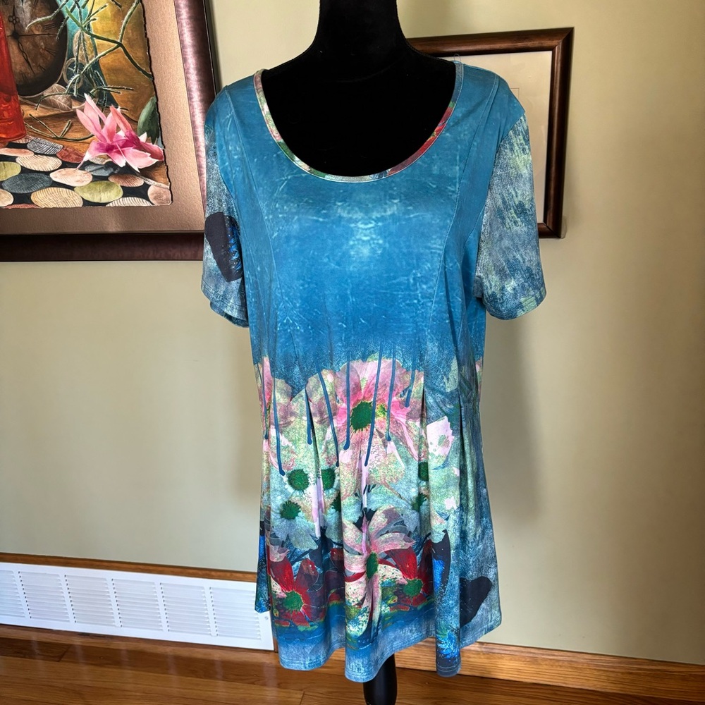 🌸 Floral Flowy Tunic with Pleating 🌸